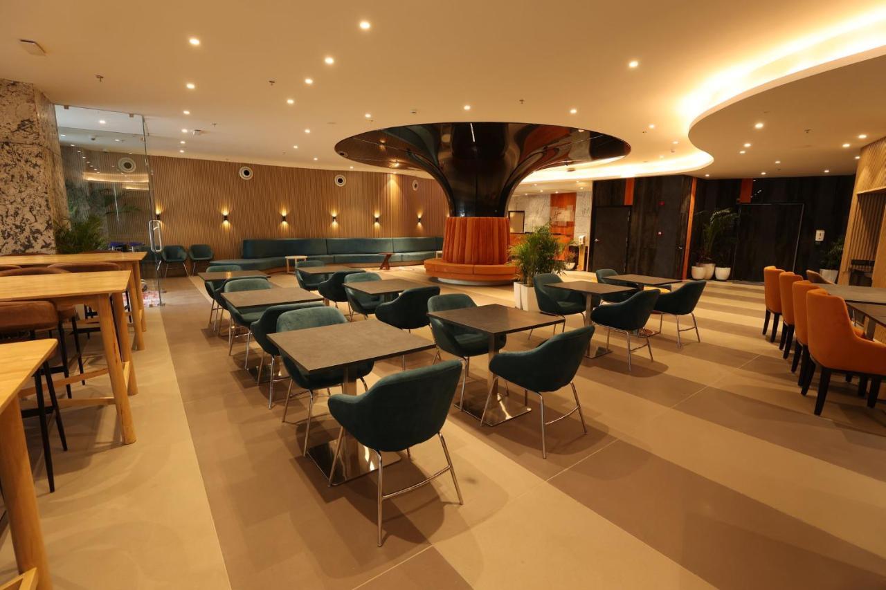 Holiday Inn Express & Suites Jaipur Gopalpura Exterior foto