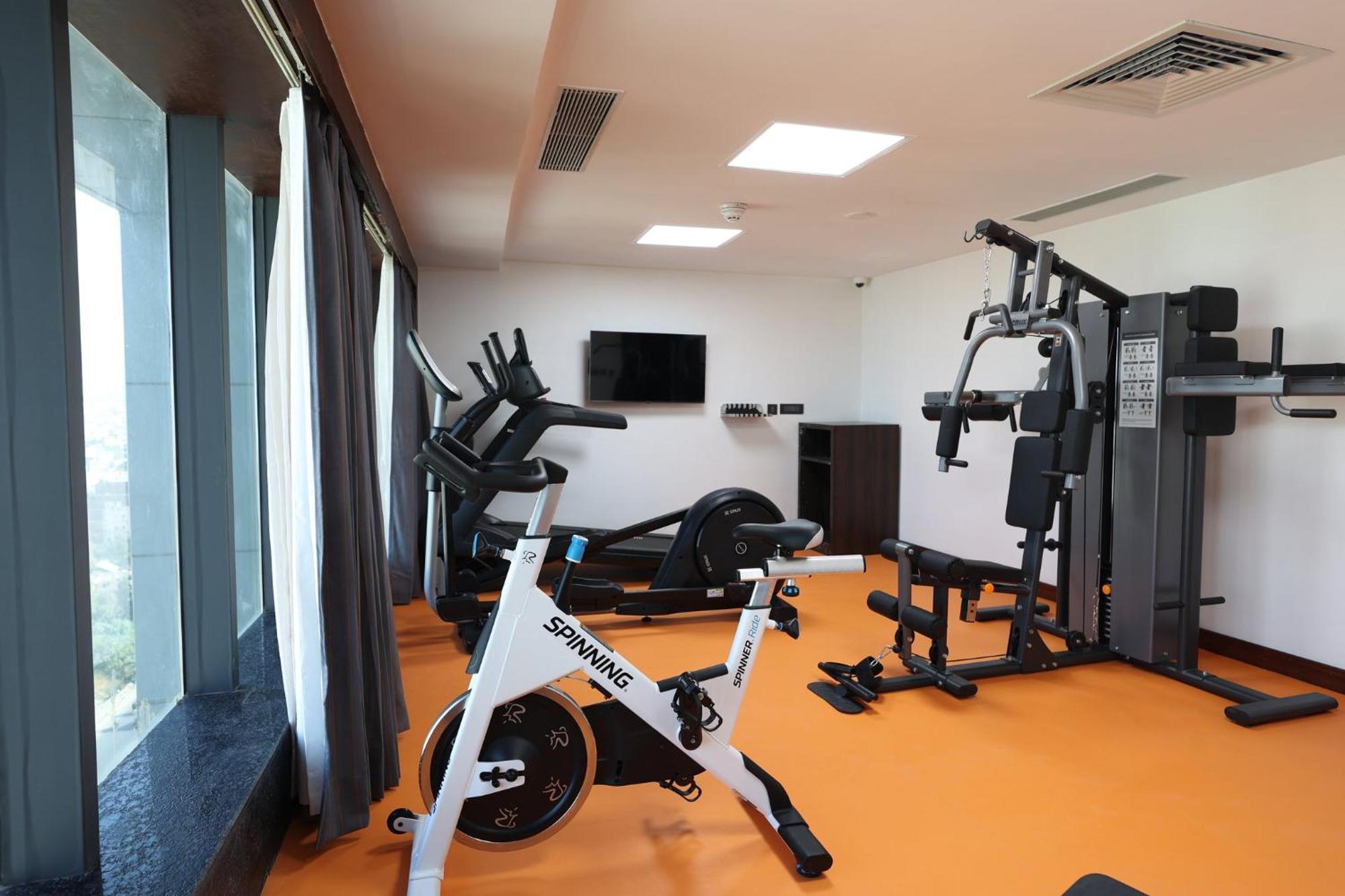Holiday Inn Express & Suites Jaipur Gopalpura Exterior foto