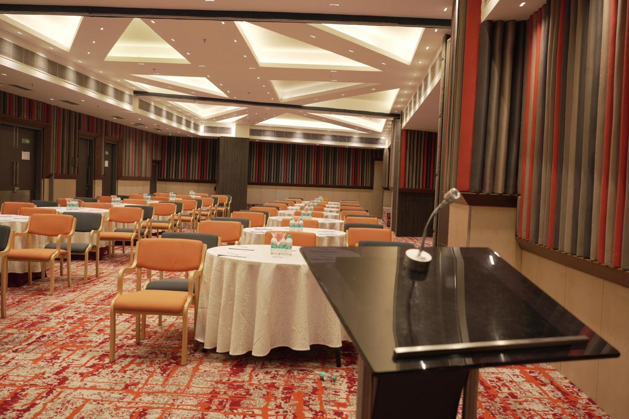 Holiday Inn Express & Suites Jaipur Gopalpura Exterior foto